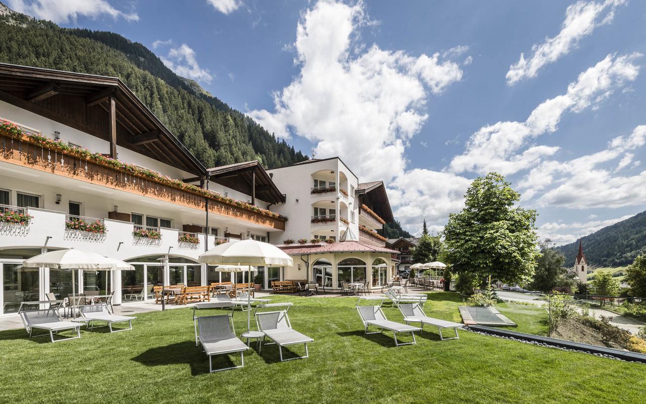 Hotel Seeber Racines Esterno foto